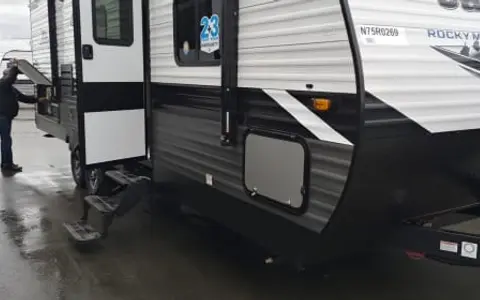 TK RV Rental - 2022 Jayco Jay Flight SLX 8