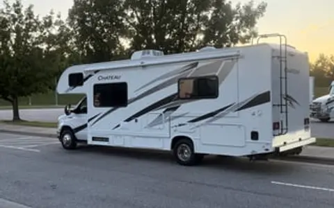The Ultimate 2024 Thor Chateau - Delivery Option!