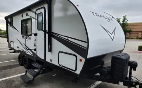 Crazy Cool OFF GRID travel trailer that sleeps 7! BUILT FOR DRY CAMPING!