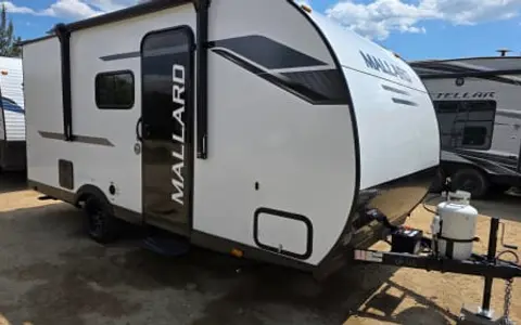 Awesome OFF GRID light weight trailer! BUILT FOR DRY CAMPING!