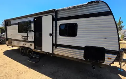 Super Sick OFF GRID trailer that sleeps 8! BUILT FOR DRY CAMPING!