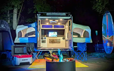 Min Toy Hauler Intech Flyer Explore Overland Trailer - Sleeps 4!