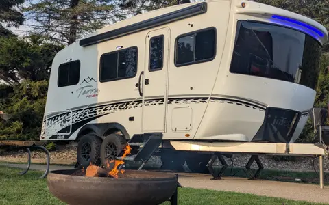 Overland Tonight: Intech Aucta Magnolia Off Grid & On Travel Trailer