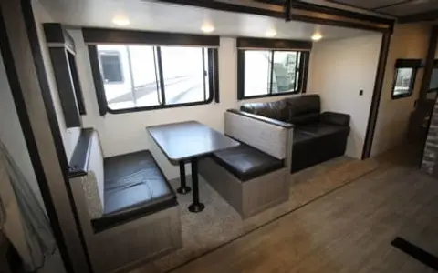 2020 Keystone Hideout 26lhswe Very Spacious!