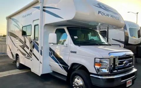Pristine, Well-Equipped Class C RV