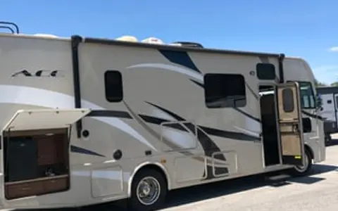 2016 Thor Motor Coach ACE 29.3