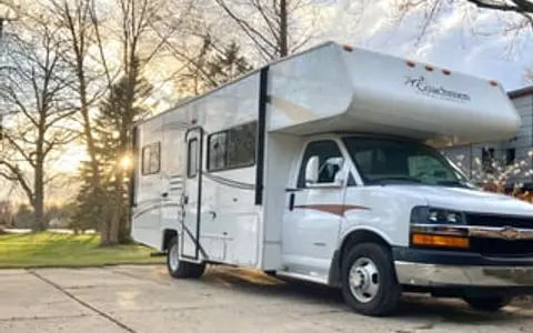 “Scout” the RV “Cozy Campin’ Edition + WiFi”