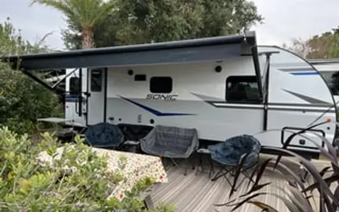 2022 Venture RV Sonic SN231VRL