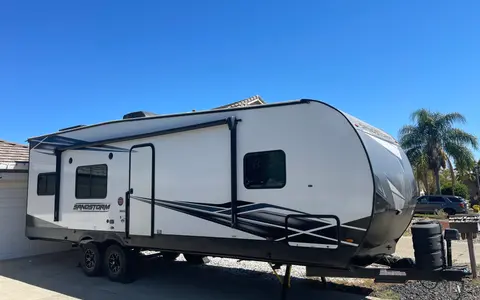 Dante's Forest River sandstorm 2730 SRX Toy Hauler
