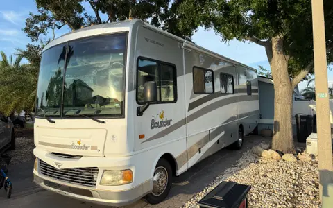 Bob's Fleetwood Bounder Class A