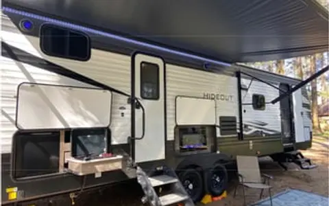 New 2022 Keystone RV Hideout 29DFSWE Fully Loaded