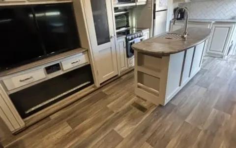 2022 Keystone RV Cougar (No Beach Setup)