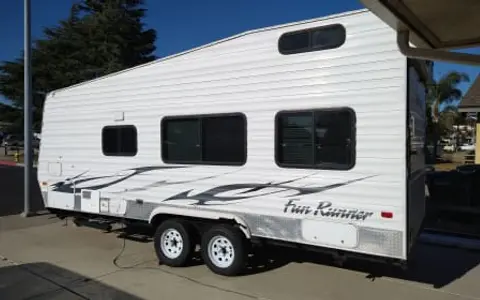 23ft- Toy Hauler Fun Runner By Carson