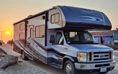 2017 Forest River RV Sunseeker 3170DS Ford