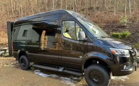 Luxury Mercedes Sprinter | Ultimate Cruiser | Blue Ridge Getaways