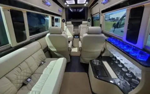 2022 Luxury Ultimate Limo