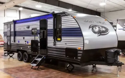 GREY WOLF LUXURY CAMPER ~ SLEEPS 8 DELIVERY & SETUP!~