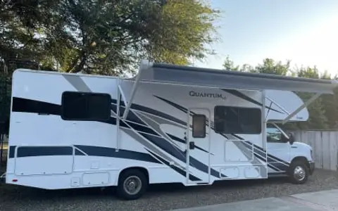 2022 Thor Quantum LC 28