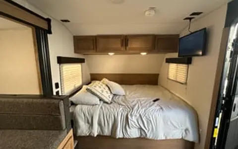 Curtis & Jamie's adventure rental