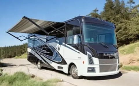 'Valerie' 2023 Winnebago Vista 29V