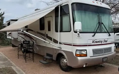 2001 Newmar Kountry Star KSCA3651