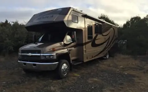 Come enjoy our vacation home on wheels!