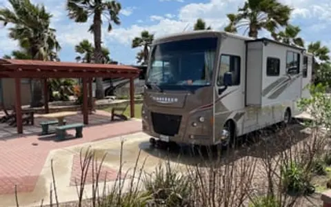 2016 Winnebago Vista 31KE