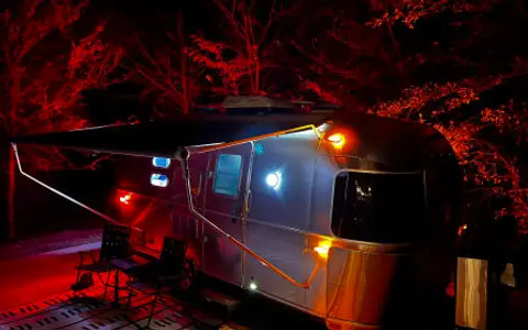 Meet Joanie! 2016 Airstream Flying Cloud 20ft