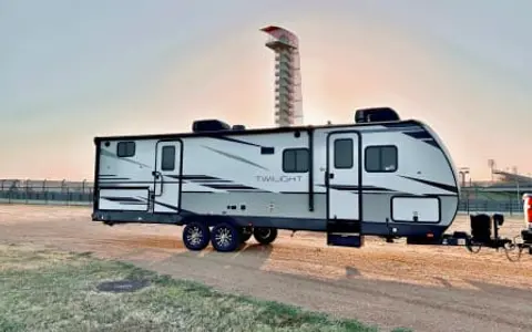 Easy Come, Easy Go RV | 2 Miles From F1, COTA & Close to Downtown