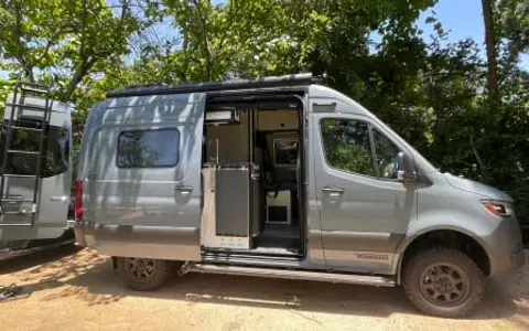 Winnebago Revel 2023!! Solar power with lithium battery