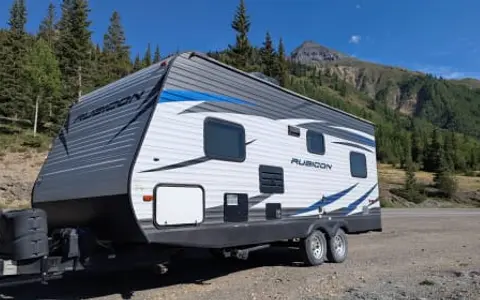 20' Toy Hauler - Adventure Awaits