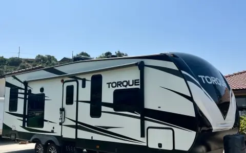 Heartland Torque Toy Hauler w/ patio deck, generator and sleeps 8!