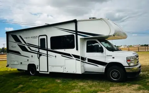 The Lander | Spacious Family Adventure RV!