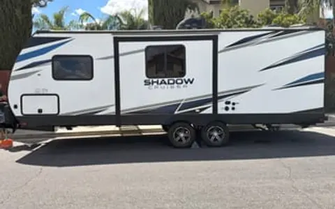 2022 Cruiser Shadow Cruiser 240BHS