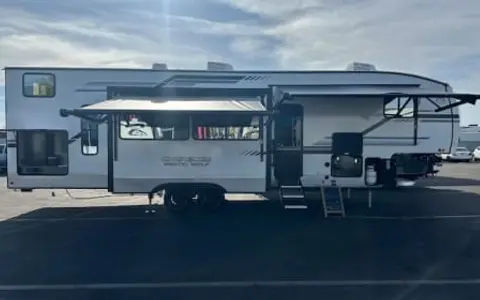 2025 Arctic Wolf 5th Wheel Bunkhouse-Comfort & Family Fun Await!