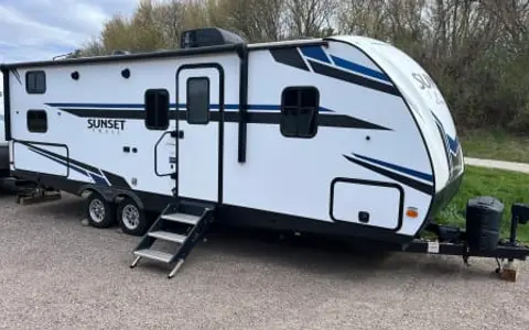 Yeti's Kingsize Hideaway