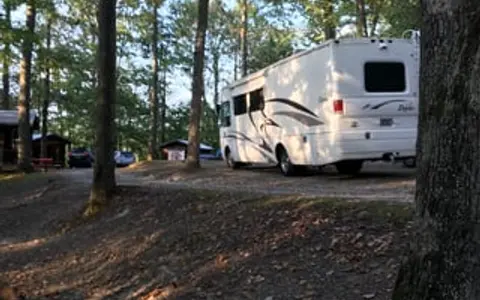2005 Dolphin Motor Coach Dolphin A