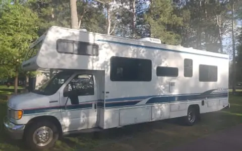 1996 Fleetwood by Tioga 29' Class C RV Dogs allowed!