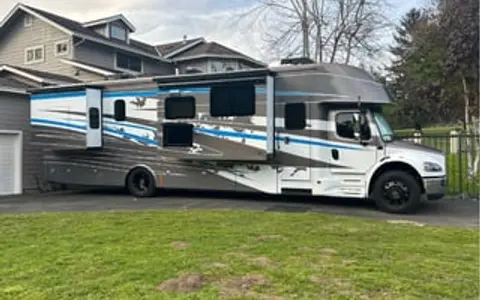 2023 Tiffin Motorhomes Allegro Bay 38 AB