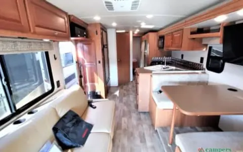 2017 Class A Luxury Bunkhouse  Winnebago Sleeps 8!!