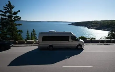 Tommy - 2018 Airstream Lounge EXT Tommy Bahama