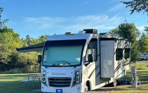 Luxury Compact RV- Easy to Drive, Road Trip Ready