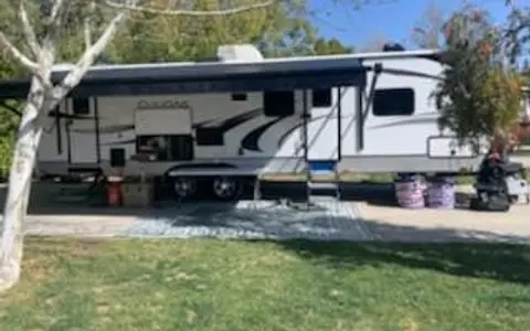 King Master, Fully Loaded Luxury, Turn-Key Ready!