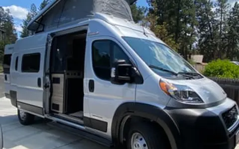2023 Winnebago Solis 59P