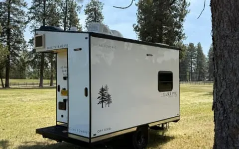 Cute Cabin on Wheels!