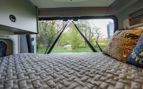 2022 Winnebago Solis Pocket