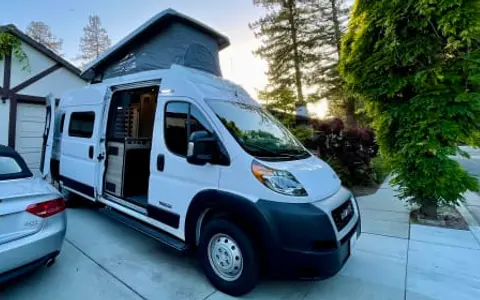 Winnebago Solis