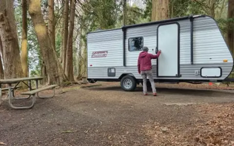 No hook ups, No problem! Off-Grid Trailer