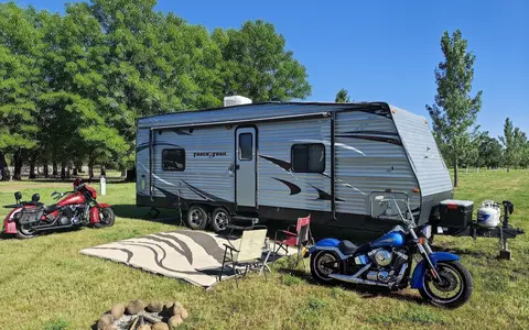 Craig's Gulf Stream Track & Trail Toy Hauler