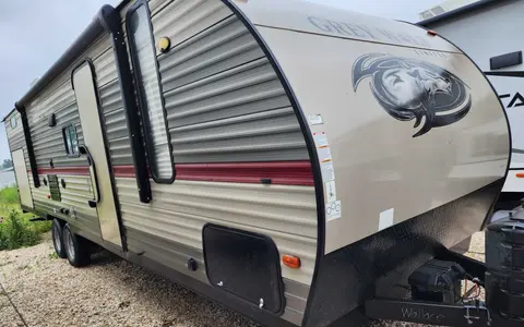 Let's Hookup Rentals